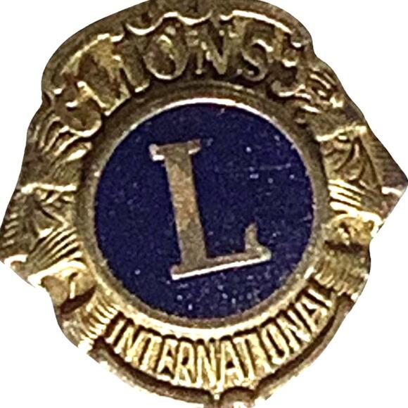 Vintage Lions Club International Gold Tone Lapel Pin, 5/8" x 1/2" - Picture 1 of 2